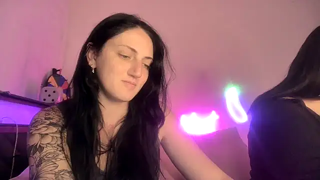 Snapshot of torithequeen chatting on May 7, 2026, 2:05 am torithequeen online show from May 7, 2026, 2:05 am