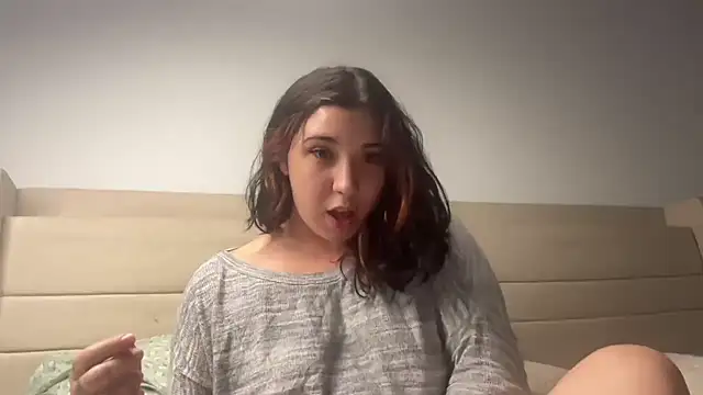 nina lovez online show from February 24, 2026, 4:02 am