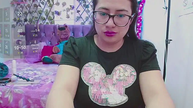 Estrella  sex online show from October 1, 2025, 8:35 pm