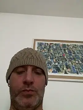 Maurinho3005 online show from November 20, 2025, 8:15 am