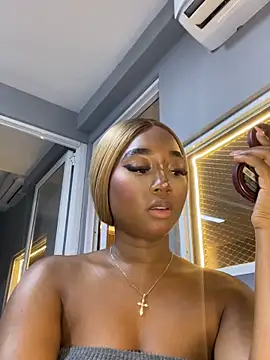 alisonn moon online show from November 22, 2025, 11:03 pm