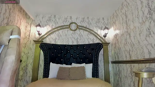 irenne wilsonn online show from September 12, 2025, 12:38 pm