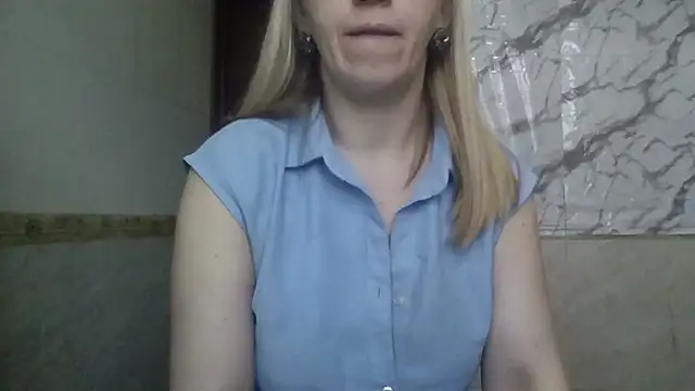 MiyaHottie online show from February 16, 2026, 4:33 am