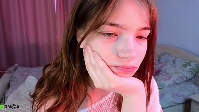 Snapshot of Evi_Brook chatting on April 27, 2026, 1:31 pm Evi Brook online show from April 27, 2026, 1:31 pm