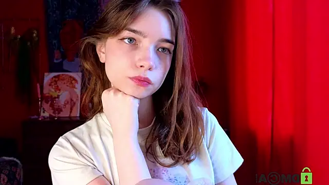 Snapshot of Evi_Brook chatting on May 27, 2026, 1:18 pm Evi Brook online show from May 27, 2026, 1:18 pm