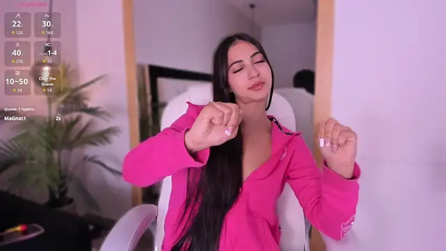 Kendall  blake online show from October 14, 2025, 12:06 pm