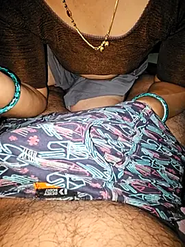 indianhotwife639 online show from October 8, 2025, 10:10 pm