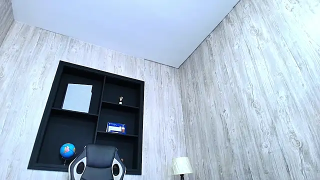 SkarlettAry online show from November 25, 2025, 3:01 pm