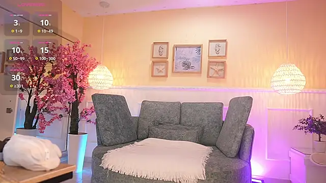 Snapshot of LoonaNyx chatting on November 20, 2025, 11:33 am LoonaNyx online show from November 20, 2025, 11:33 am