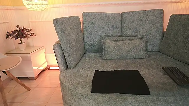 Snapshot of LoonaNyx chatting on September 29, 2025, 11:38 am LoonaNyx online show from September 29, 2025, 11:38 am