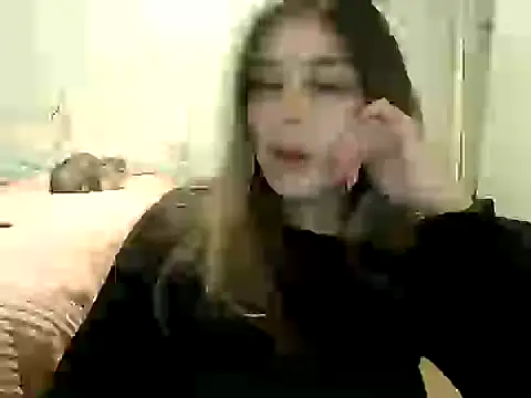Snapshot of Becca_B chatting on May 14, 2026, 9:23 pm Becca B online show from May 14, 2026, 9:23 pm