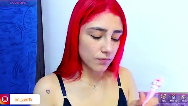 Snapshot of adahraa_younng chatting on October 24, 2025, 10:31 pm adahraa younng online show from October 24, 2025, 10:31 pm