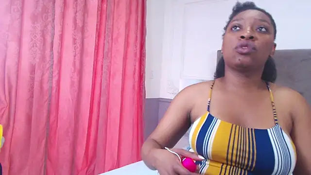 NatashaSilver online show from October 28, 2025, 1:10 pm