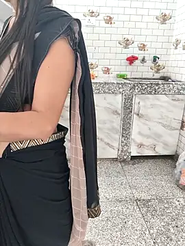 Shalu G online show from September 24, 2025, 2:40 am