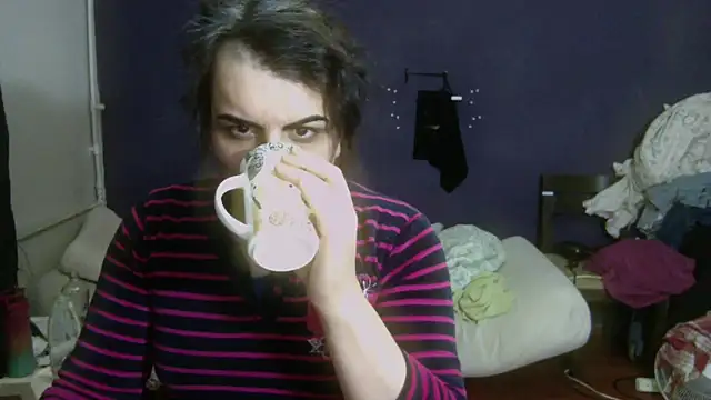 turkishTransEfsun online show from October 15, 2025, 7:22 pm