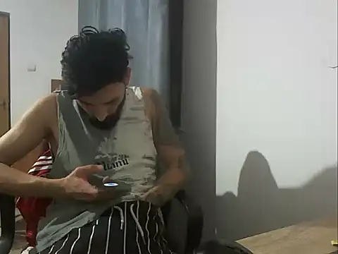 Alexgrc13 online show from October 6, 2025, 11:49 pm