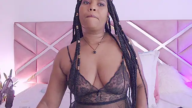 Snapshot of sofia_07 chatting on February 10, 2026, 9:25 pm sofia 07 online show from February 10, 2026, 9:25 pm