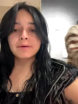 Snapshot of Emily_Rivers_ chatting on October 3, 2025, 1:23 pm Emily Rivers online show from October 3, 2025, 1:23 pm