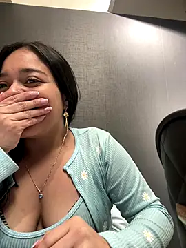 Snapshot of Emily_Rivers_ chatting on November 17, 2025, 2:54 pm Emily Rivers online show from November 17, 2025, 2:54 pm