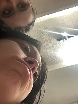 Snapshot of Emily_Rivers_ chatting on October 9, 2025, 1:11 pm Emily Rivers online show from October 9, 2025, 1:11 pm