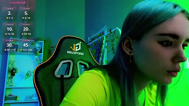 Kiara Dream online show from September 10, 2025, 8:41 pm