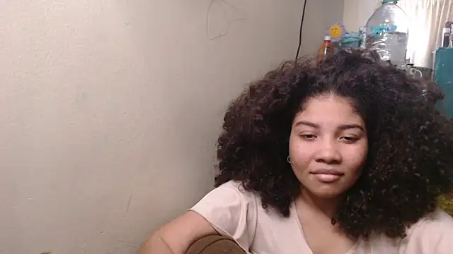 madelene online show from June 5, 2026, 3:00 am