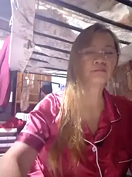 SexyHottMom online show from October 1, 2025, 1:37 pm