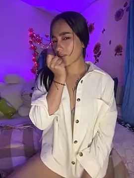 MiaRousexxx  online show from November 22, 2025, 3:49 am