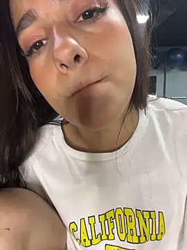 MiaRousexxx  online show from March 27, 2026, 4:21 am