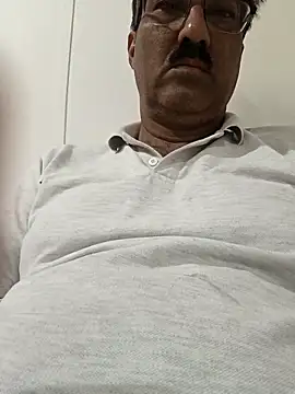 moonflower25 online show from October 24, 2025, 6:45 am