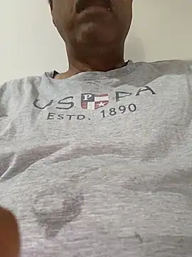 moonflower25 online show from November 16, 2025, 5:34 am