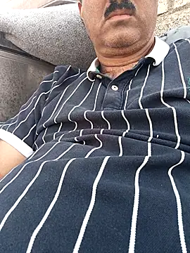 moonflower25 online show from October 11, 2025, 5:19 am