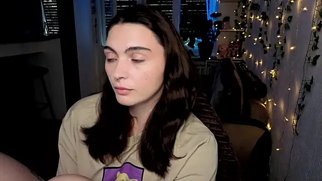 Snapshot of dorfmatratze__ chatting on September 24, 2025, 5:25 am dorfmatratze online show from September 24, 2025, 5:25 am