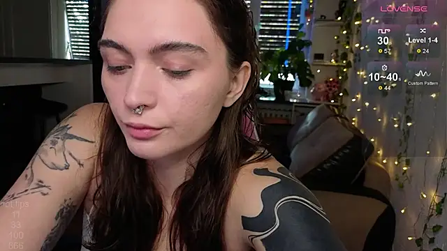 Snapshot of dorfmatratze__ chatting on November 7, 2025, 9:03 am dorfmatratze online show from November 7, 2025, 9:03 am