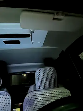 huanhuanaaaaa online show from March 11, 2026, 12:21 pm