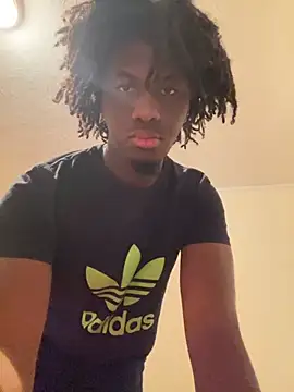 Snapshot of ThickDic28 chatting on November 8, 2025, 5:00 am ThickDic28 online show from November 8, 2025, 5:00 am