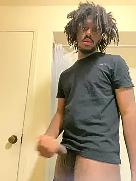 Snapshot of ThickDic28 chatting on December 20, 2025, 5:43 am ThickDic28 online show from December 20, 2025, 5:43 am