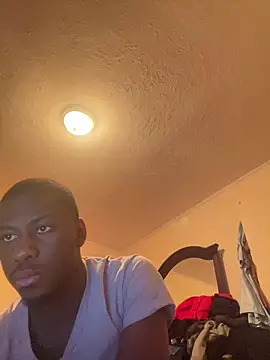 Snapshot of ThickDic28 chatting on February 25, 2026, 12:44 am ThickDic28 online show from February 25, 2026, 12:44 am