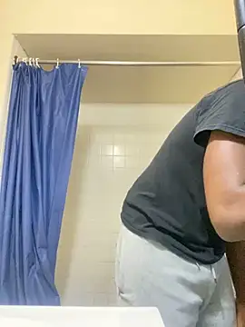 Snapshot of ThickDic28 chatting on October 1, 2025, 11:30 pm ThickDic28 online show from October 1, 2025, 11:30 pm