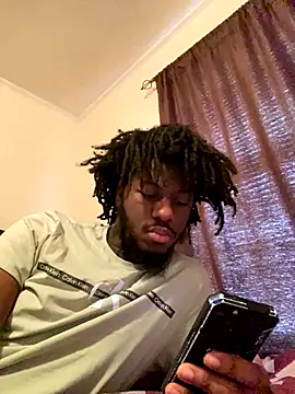 Snapshot of ThickDic28 chatting on September 22, 2025, 8:15 pm ThickDic28 online show from September 22, 2025, 8:15 pm