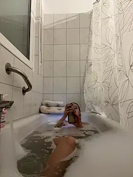 Emilia Mausi online show from February 6, 2026, 6:15 pm