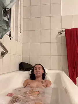 Emilia Mausi online show from September 8, 2025, 7:02 pm