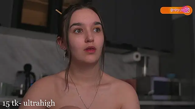 Mirarune online show from February 9, 2026, 1:42 pm