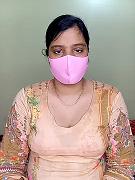 Rose-luckey online show from January 12, 2026, 1:07 pm