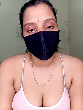 Rose-luckey online show from November 15, 2025, 6:56 pm