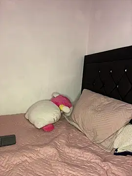 Sofia Fiori online show from November 16, 2025, 4:06 am