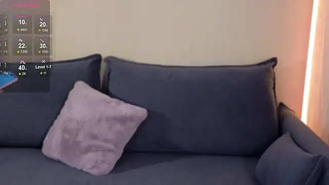 CarolineGuthrie online show from September 19, 2025, 1:59 pm