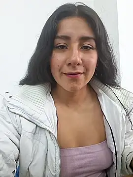 Snapshot of CAROLINE__07 chatting on December 1, 2025, 12:06 pm CAROLINE 07 online show from December 1, 2025, 12:06 pm