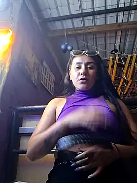 Snapshot of CAROLINE__07 chatting on September 13, 2025, 1:05 am CAROLINE 07 online show from September 13, 2025, 1:05 am