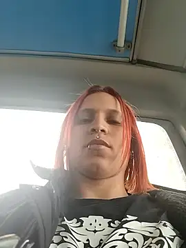 Snapshot of Zoe73_ chatting on January 5, 2026, 6:33 pm Zoe73 online show from January 5, 2026, 6:33 pm